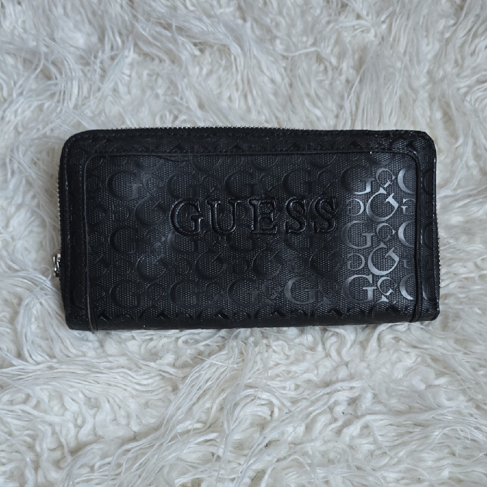 GUESS Embossed Black Card Holder